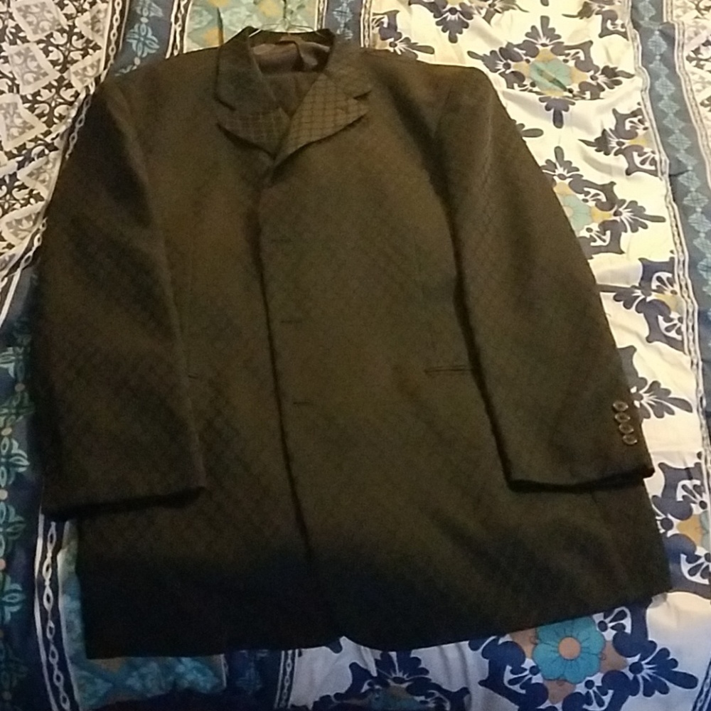 Carlo Zarelli designer suit. - Picture 3 of 6